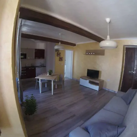 Quadrilatero Apartment